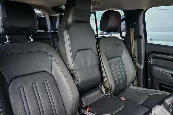 2021 Land Rover Defender 110 D300 SE L663