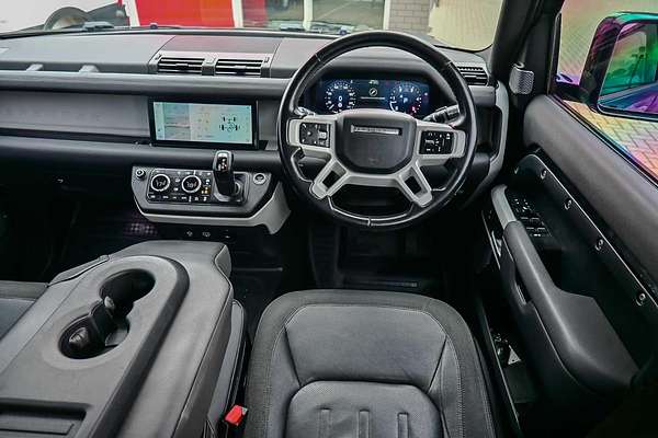 2021 Land Rover Defender 110 D300 SE L663
