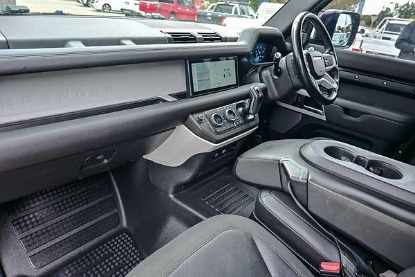 2021 Land Rover Defender 110 D300 SE L663