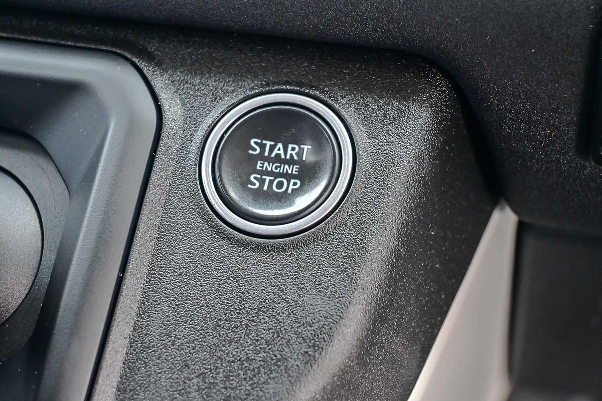 2021 Land Rover Defender 110 D300 SE L663