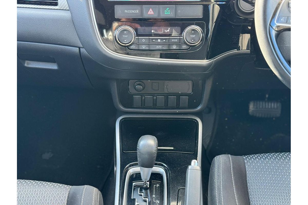 2017 Mitsubishi Outlander LS ZK