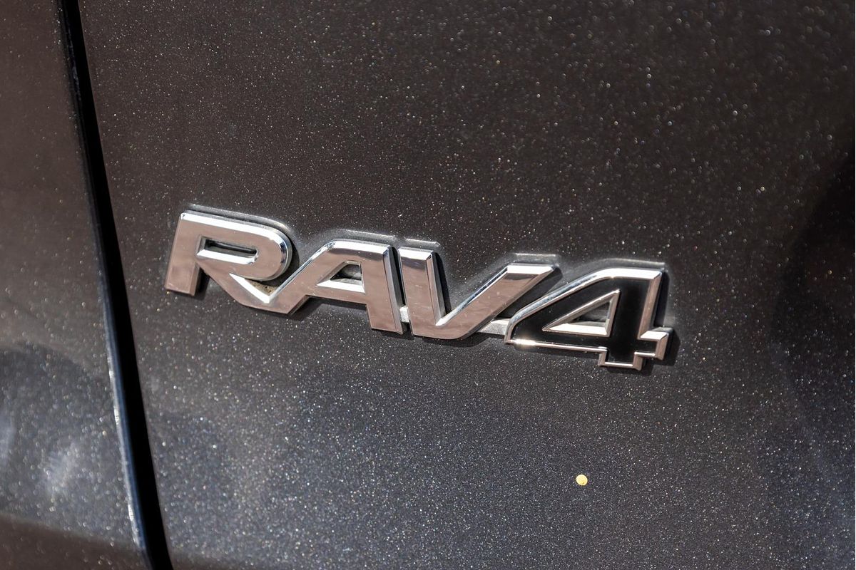 2019 Toyota RAV4 Cruiser AXAH54R