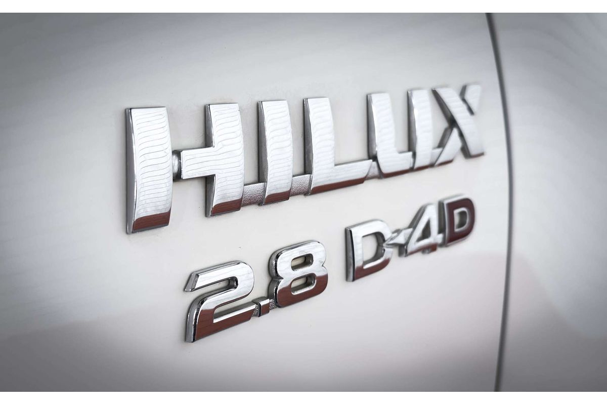 2017 Toyota Hilux SR GUN126R 4X4