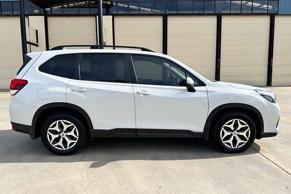 2020 Subaru Forester 2.5i S5