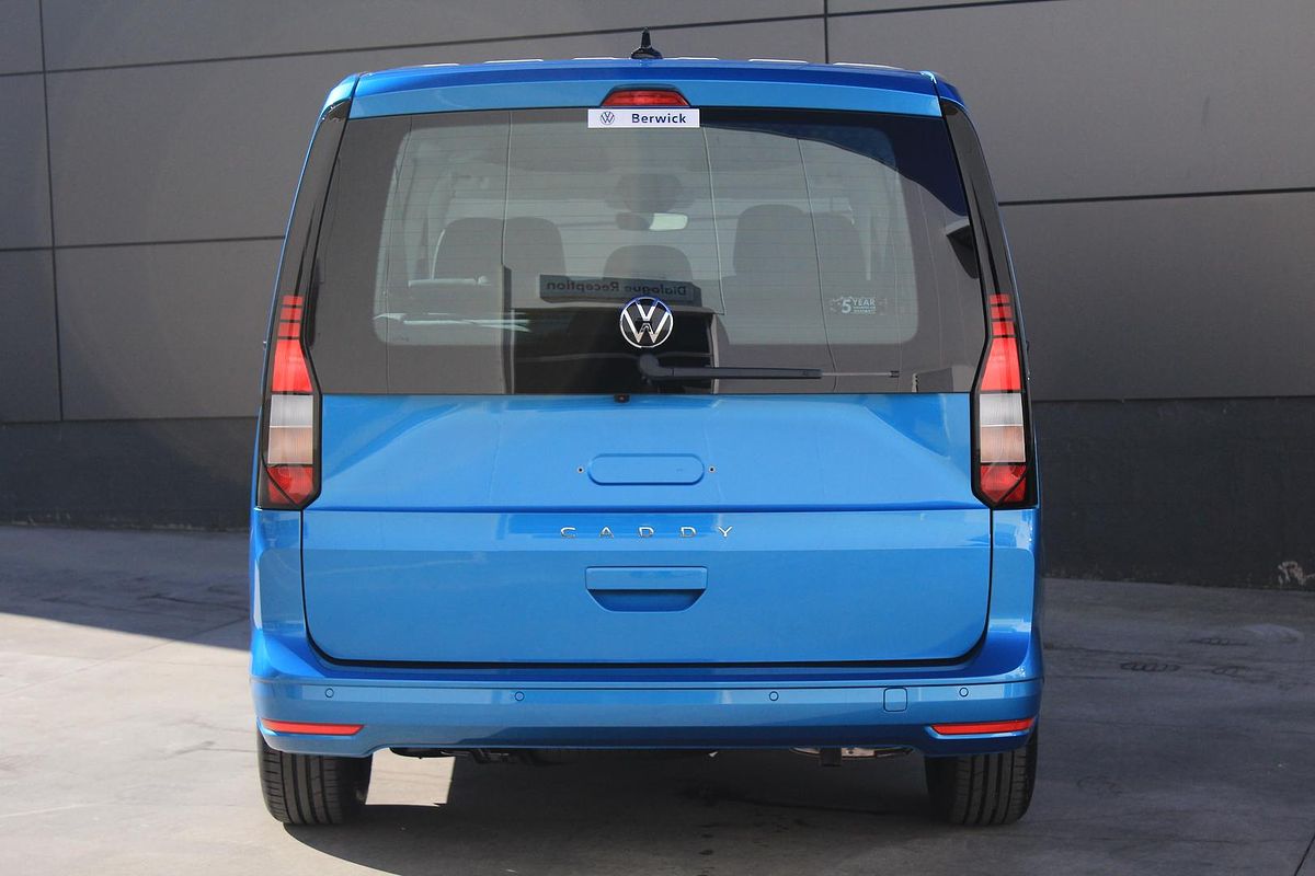 2024 Volkswagen Caddy TSI220 5