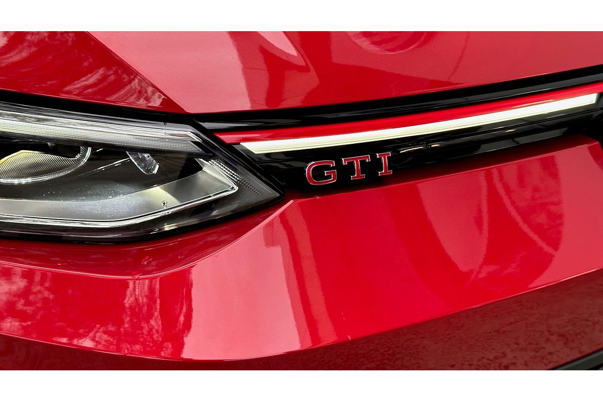 2024 Volkswagen Golf GTI 8