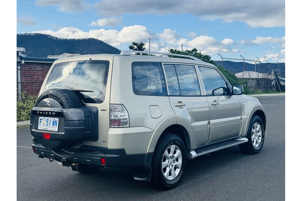 2009 Mitsubishi Pajero GLS NT