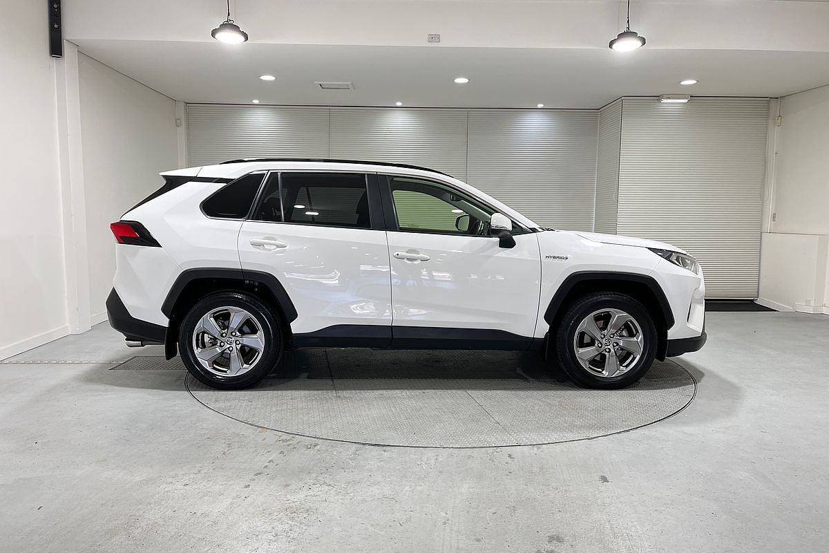 2020 Toyota RAV4 GXL AXAH52R