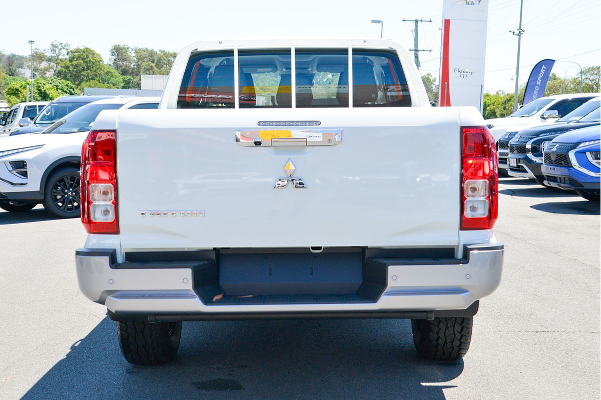 2024 Mitsubishi Triton GLX MV 4X4