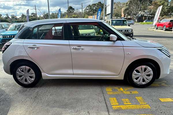2024 Suzuki Swift Hybrid UZ