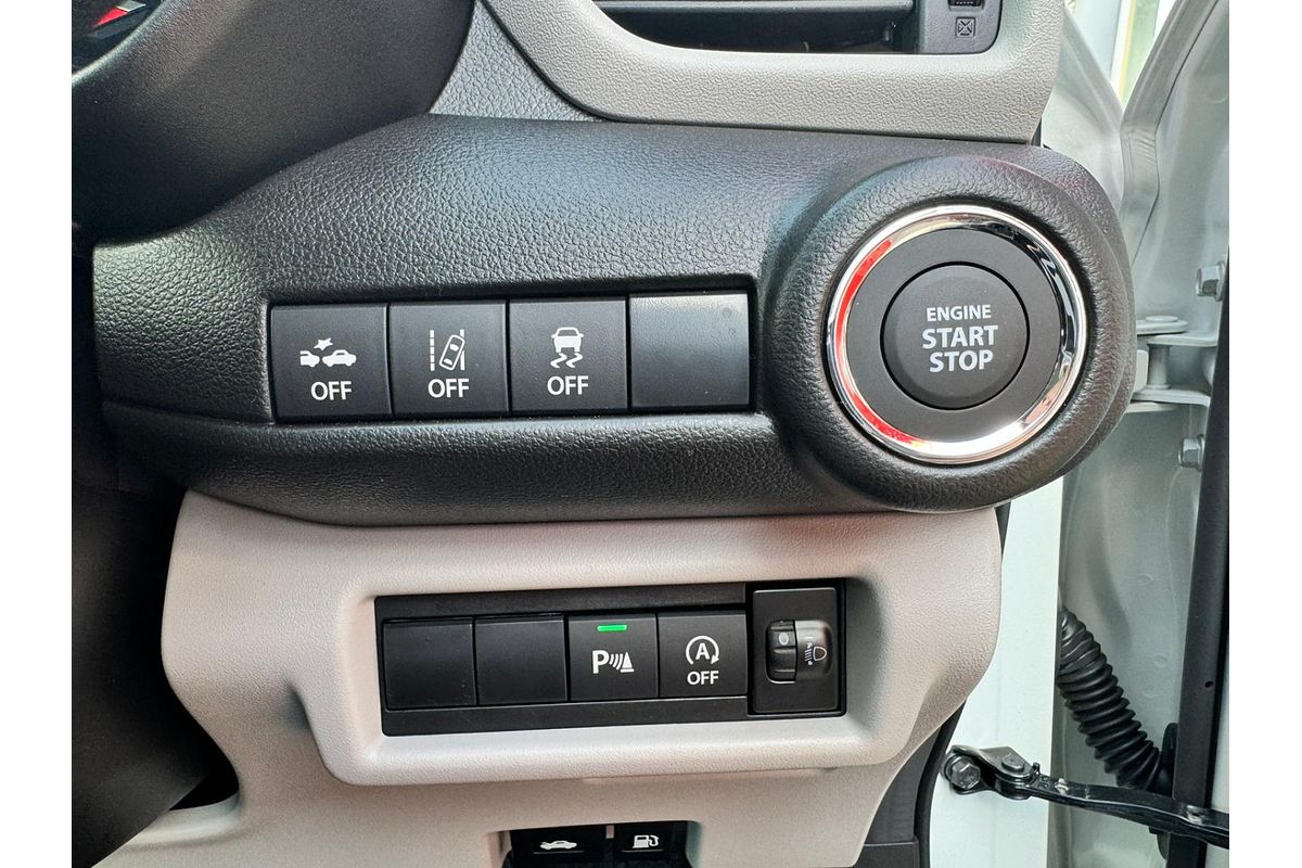 2024 Suzuki Swift Hybrid UZ