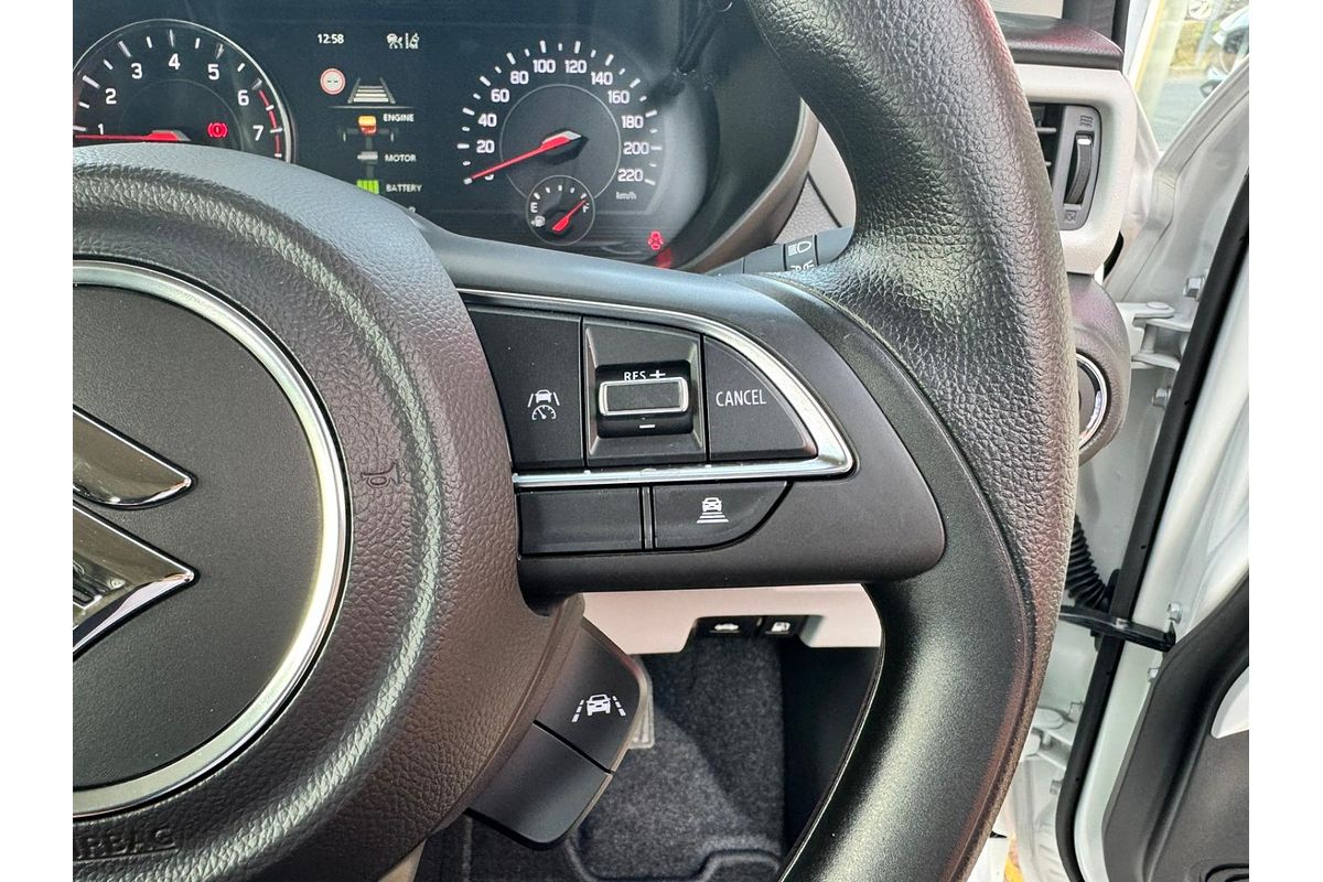 2024 Suzuki Swift Hybrid UZ