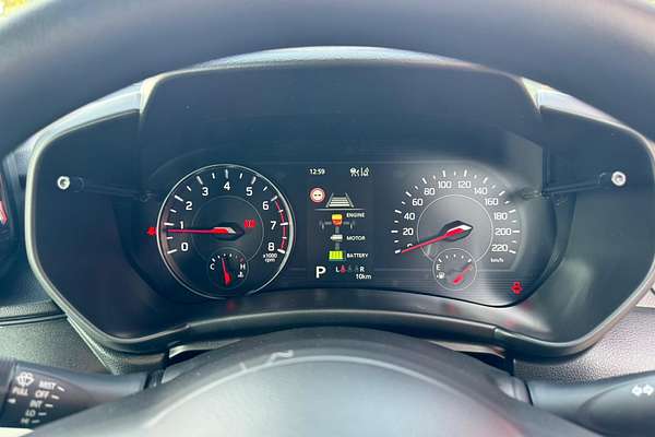 2024 Suzuki Swift Hybrid UZ