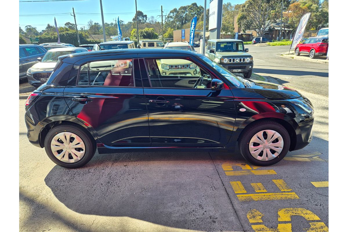 2024 Suzuki Swift Hybrid UZ