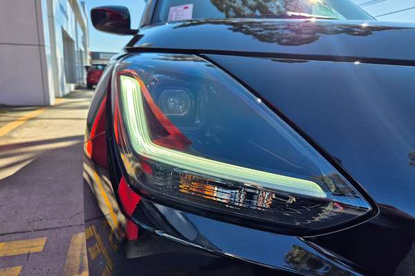 2024 Suzuki Swift Hybrid UZ
