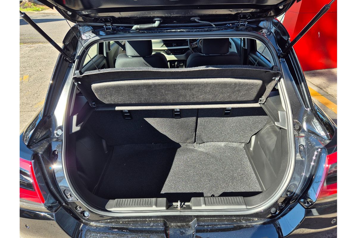 2024 Suzuki Swift Hybrid UZ