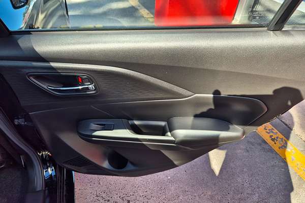 2024 Suzuki Swift Hybrid UZ