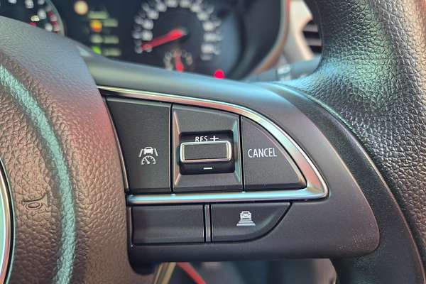 2024 Suzuki Swift Hybrid UZ