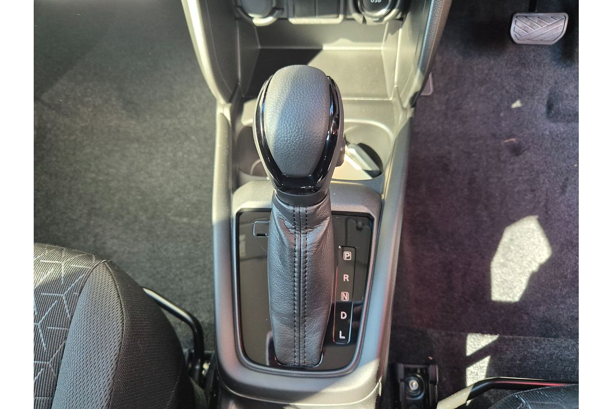 2024 Suzuki Swift Hybrid UZ