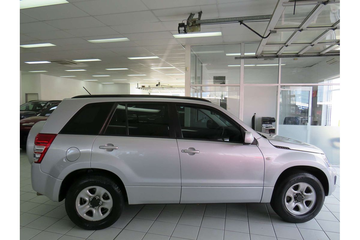 2014 Suzuki Grand Vitara Urban Navigator JB