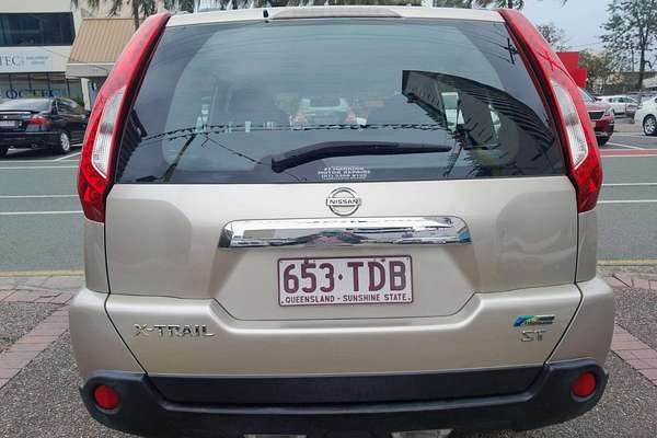 2011 Nissan X-TRAIL ST T31