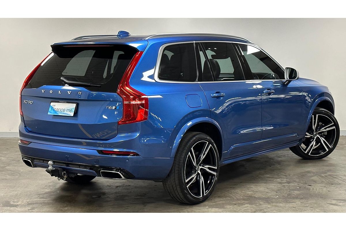 2018 Volvo XC90 T6 R-Design