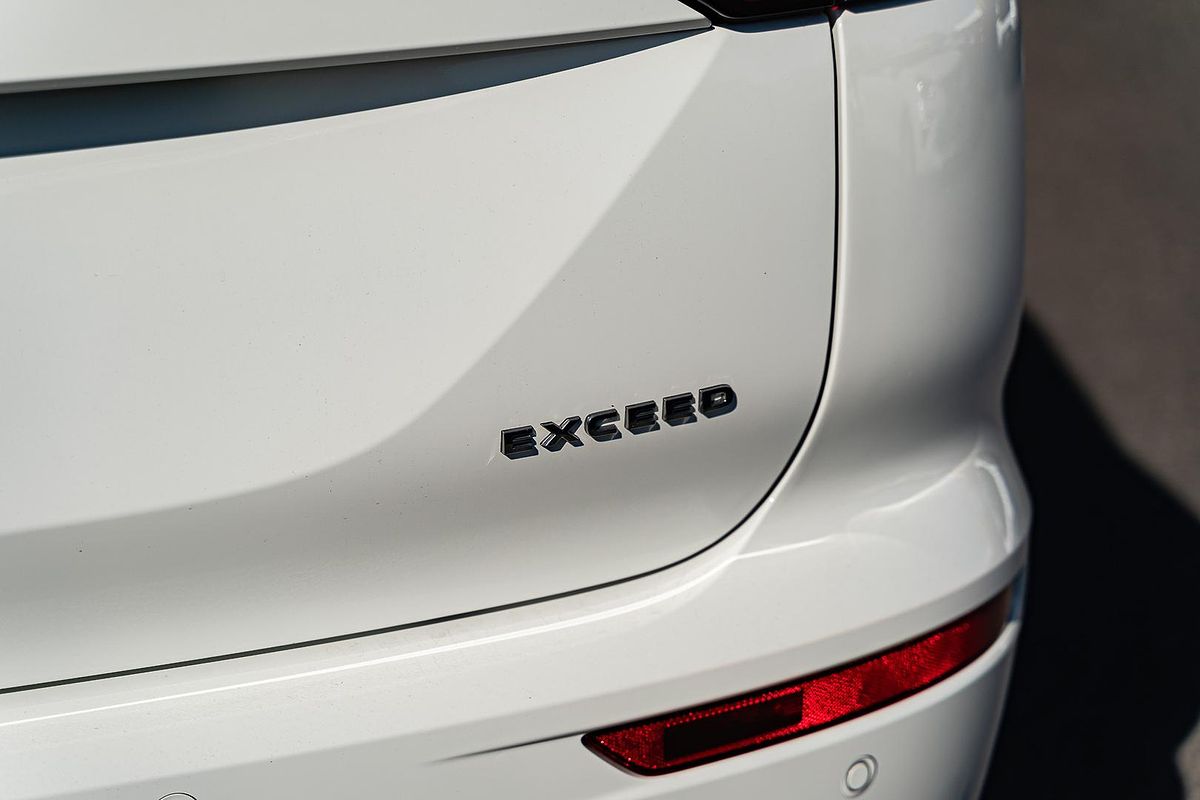 2024 Mitsubishi Outlander Exceed ZM