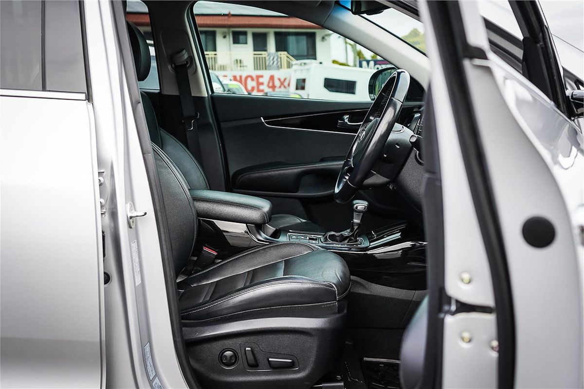 2020 Kia Sorento SLi UM