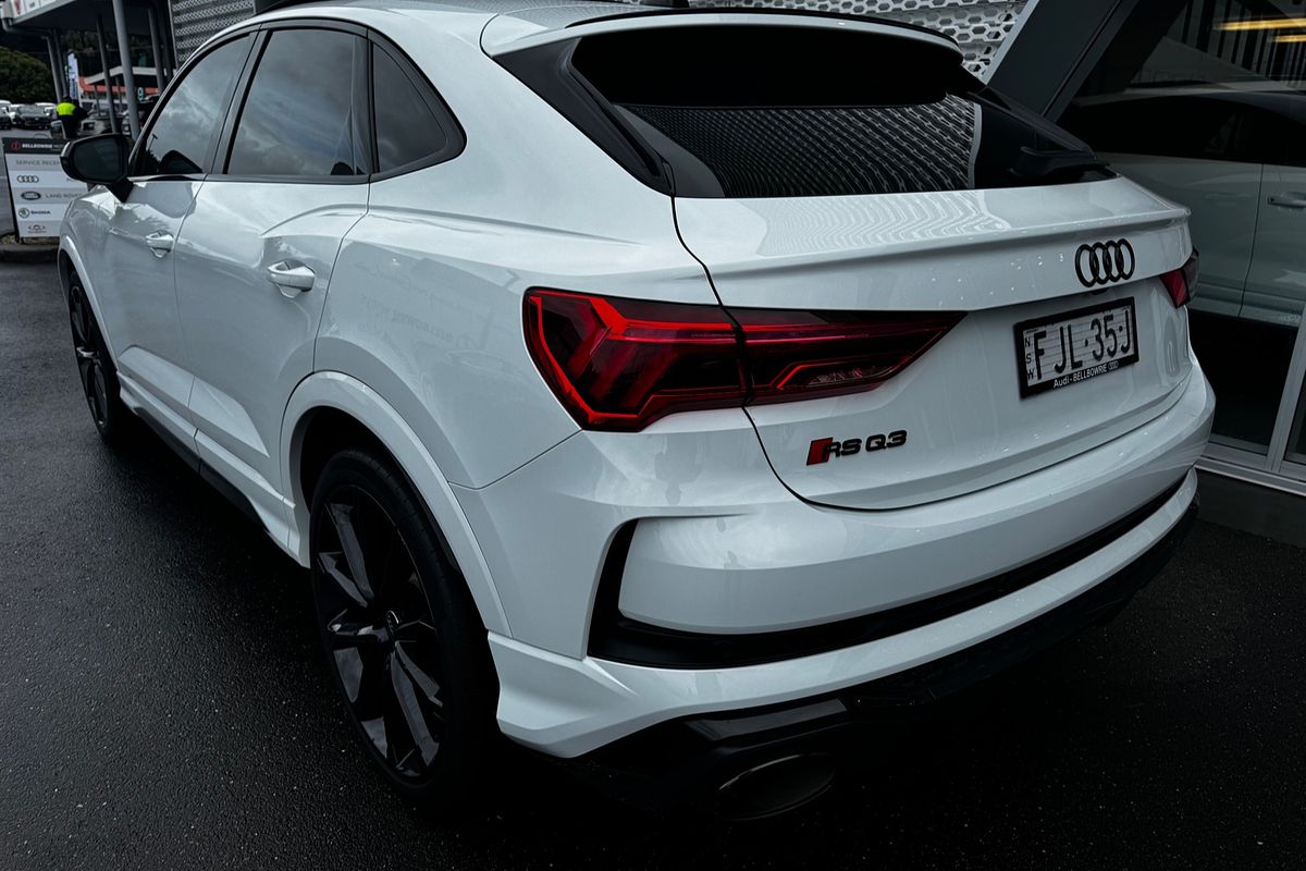 2022 Audi RS Q3 F3