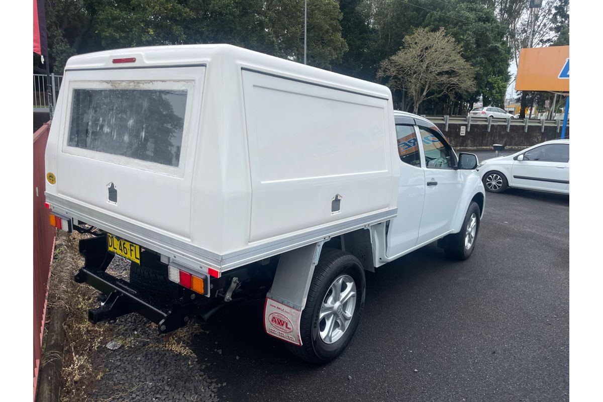 2017 Isuzu D-MAX SX High Ride  Rear Wheel Drive