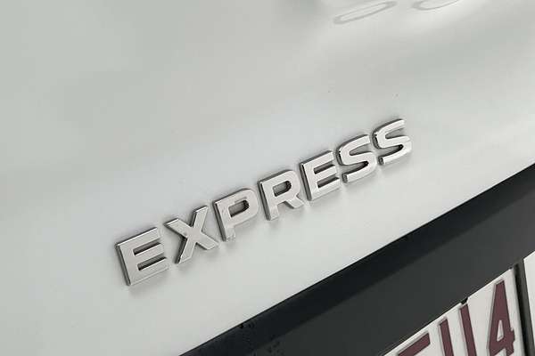 2022 Mitsubishi Express GLX SN