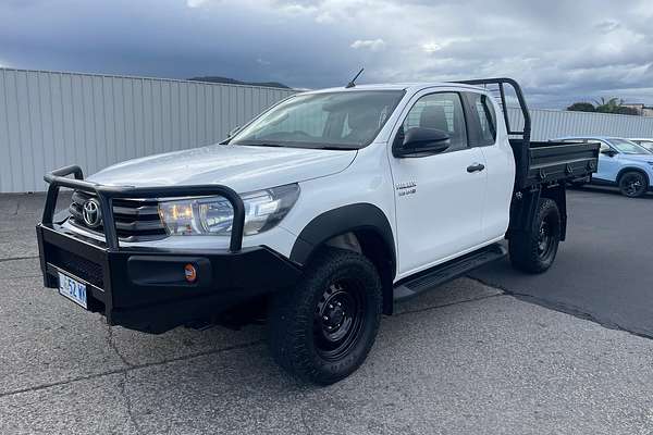 2018 Toyota Hilux SR GUN126R 4X4