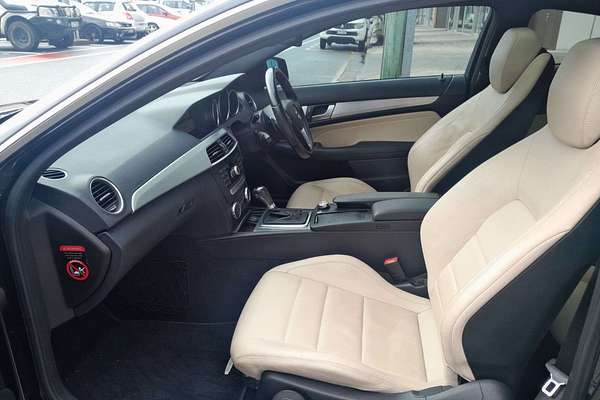 2012 Mercedes-Benz C-Class C250 CDI BlueEFFICIENCY Elegance W204