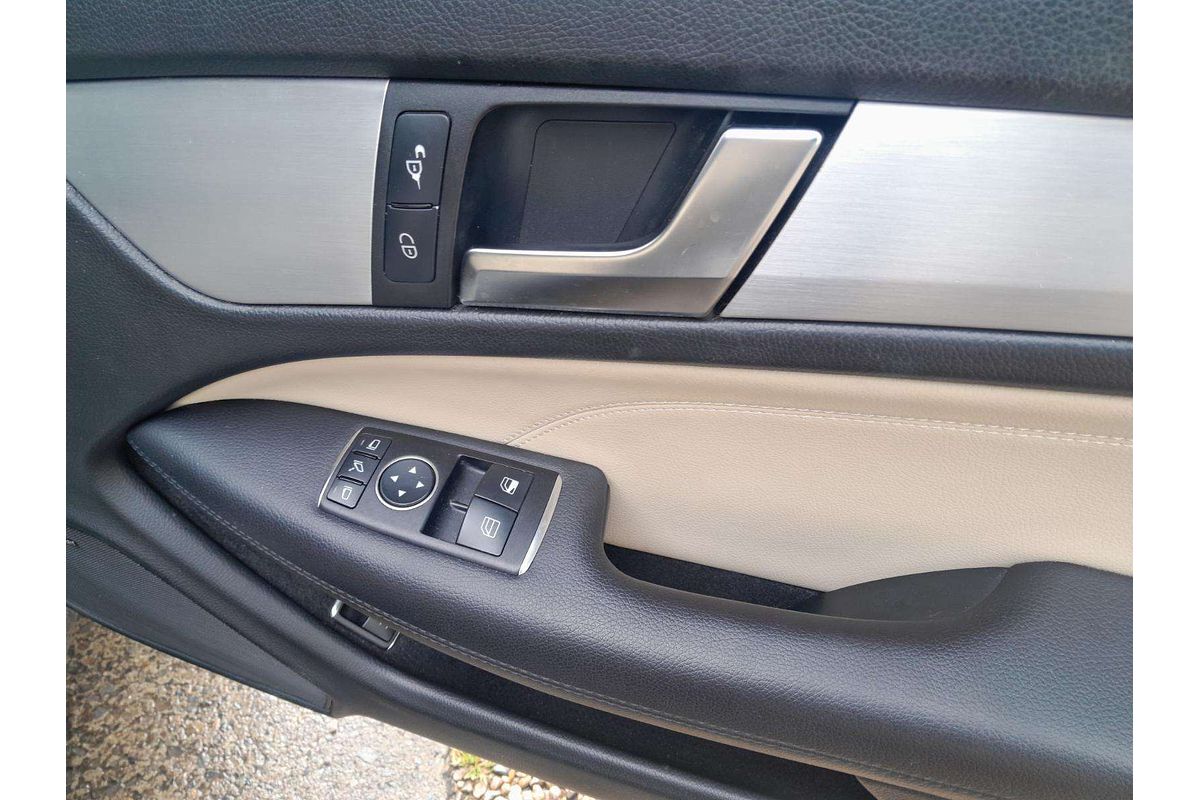 2012 Mercedes-Benz C-Class C250 CDI BlueEFFICIENCY Elegance W204