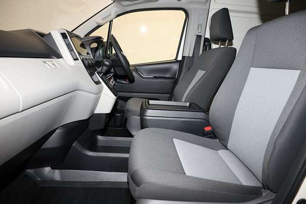 2024 Toyota Hiace GDH320R