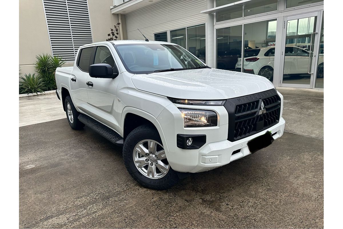 2023 Mitsubishi Triton GLX+ MV 4X4