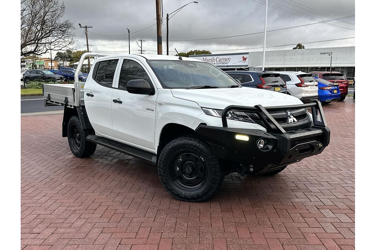 2023 Mitsubishi Triton GLX MR 4X4