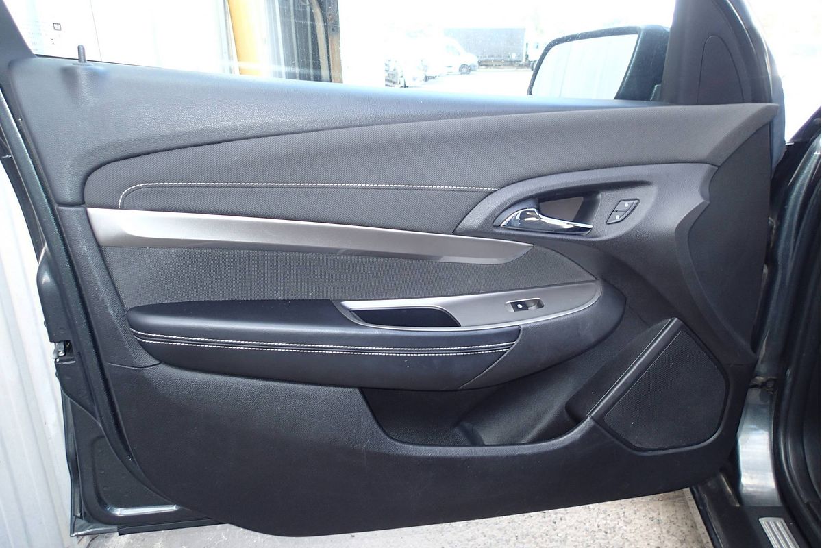 2017 Holden COMMODORE VF II MY17