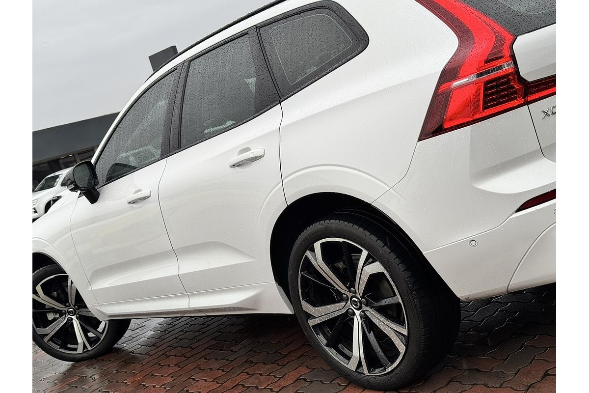 2022 Volvo XC60 Ultimate B6 AWD Dark UZ MY23