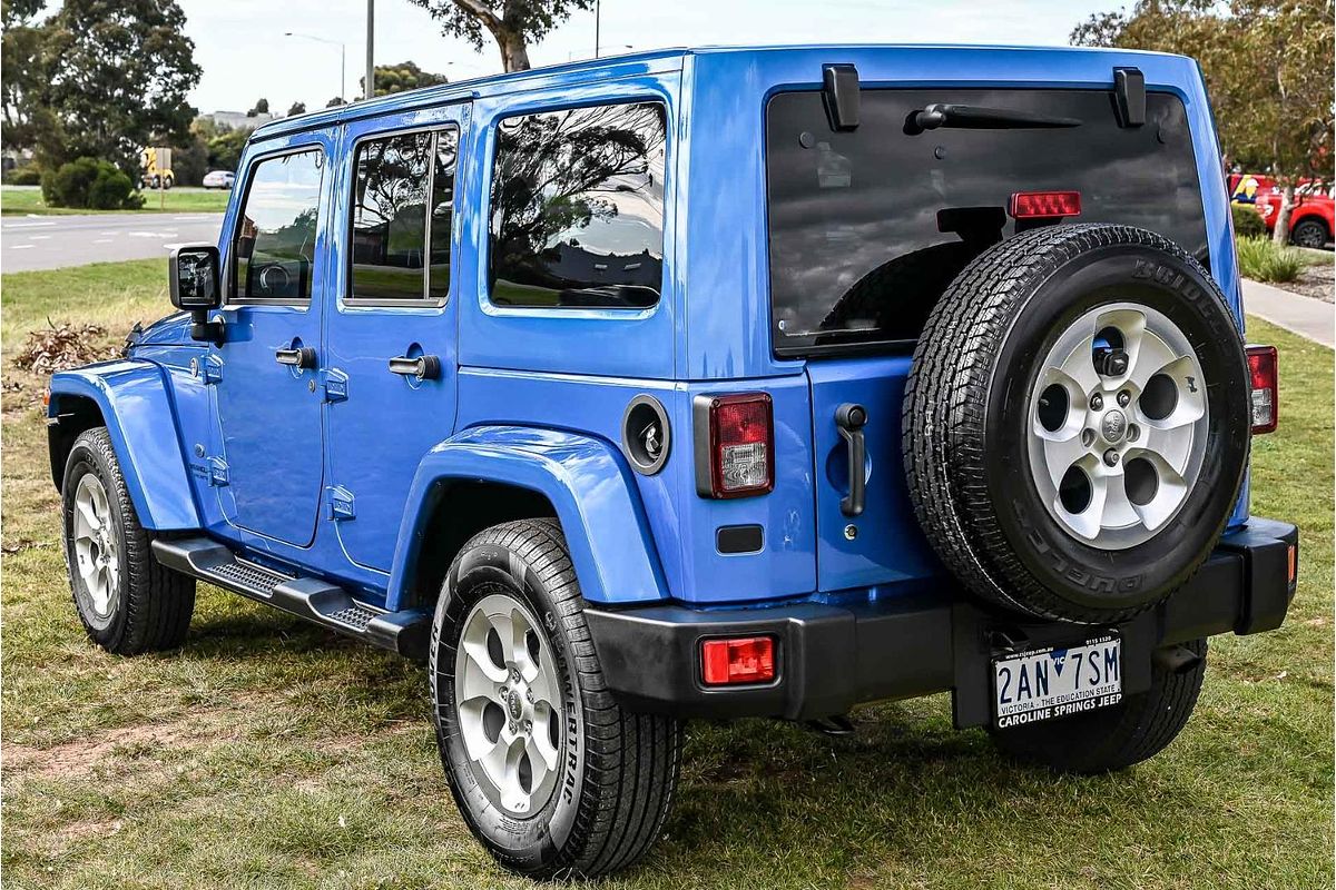 2015 Jeep Wrangler Unlimited Overland JK