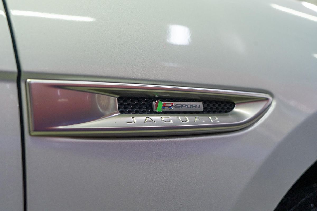 2016 Jaguar F-PACE 30d R-Sport X761