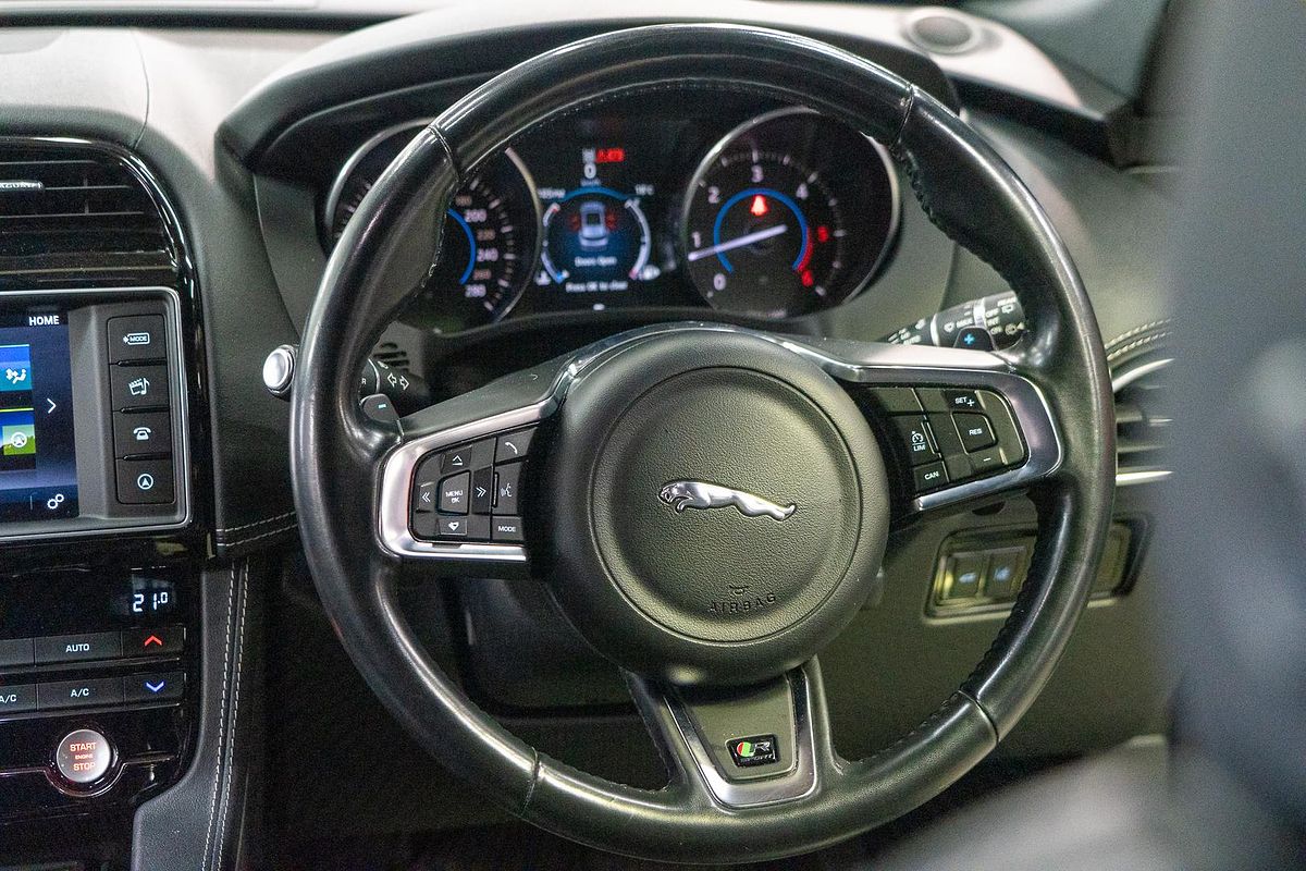 2016 Jaguar F-PACE 30d R-Sport X761