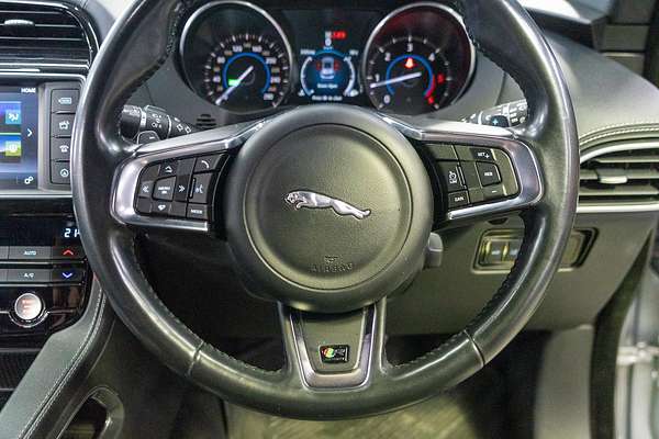 2016 Jaguar F-PACE 30d R-Sport X761