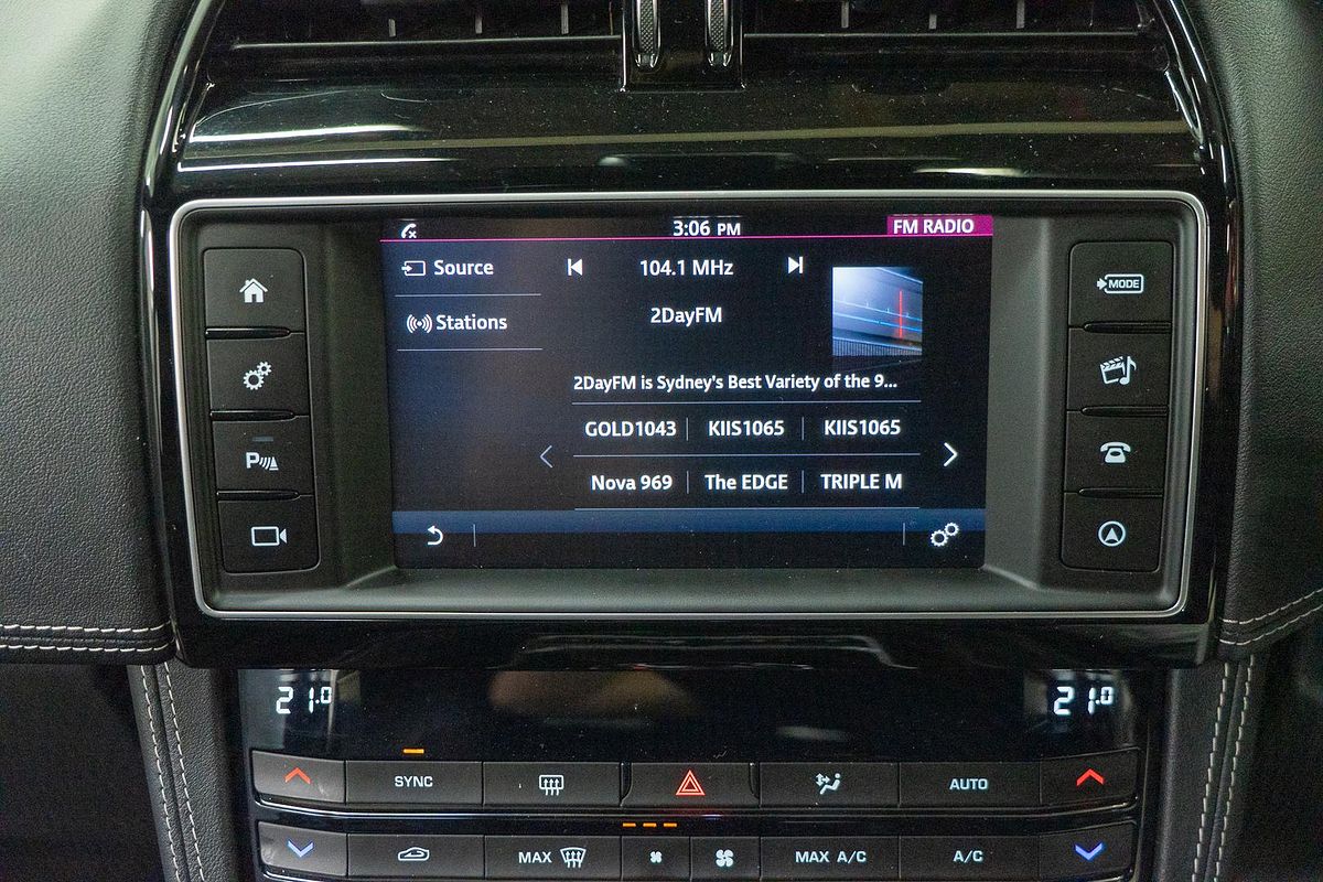 2016 Jaguar F-PACE 30d R-Sport X761