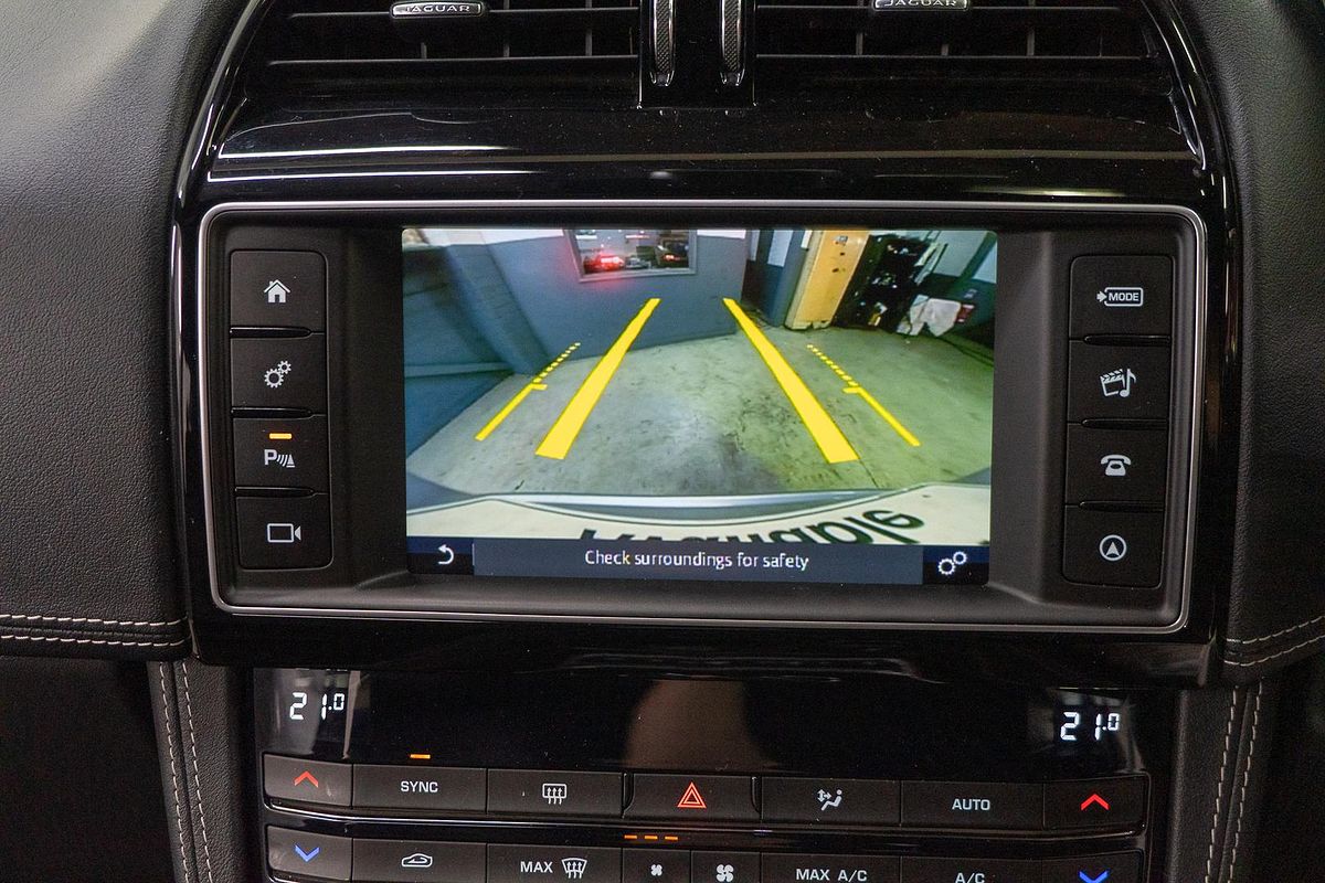 2016 Jaguar F-PACE 30d R-Sport X761