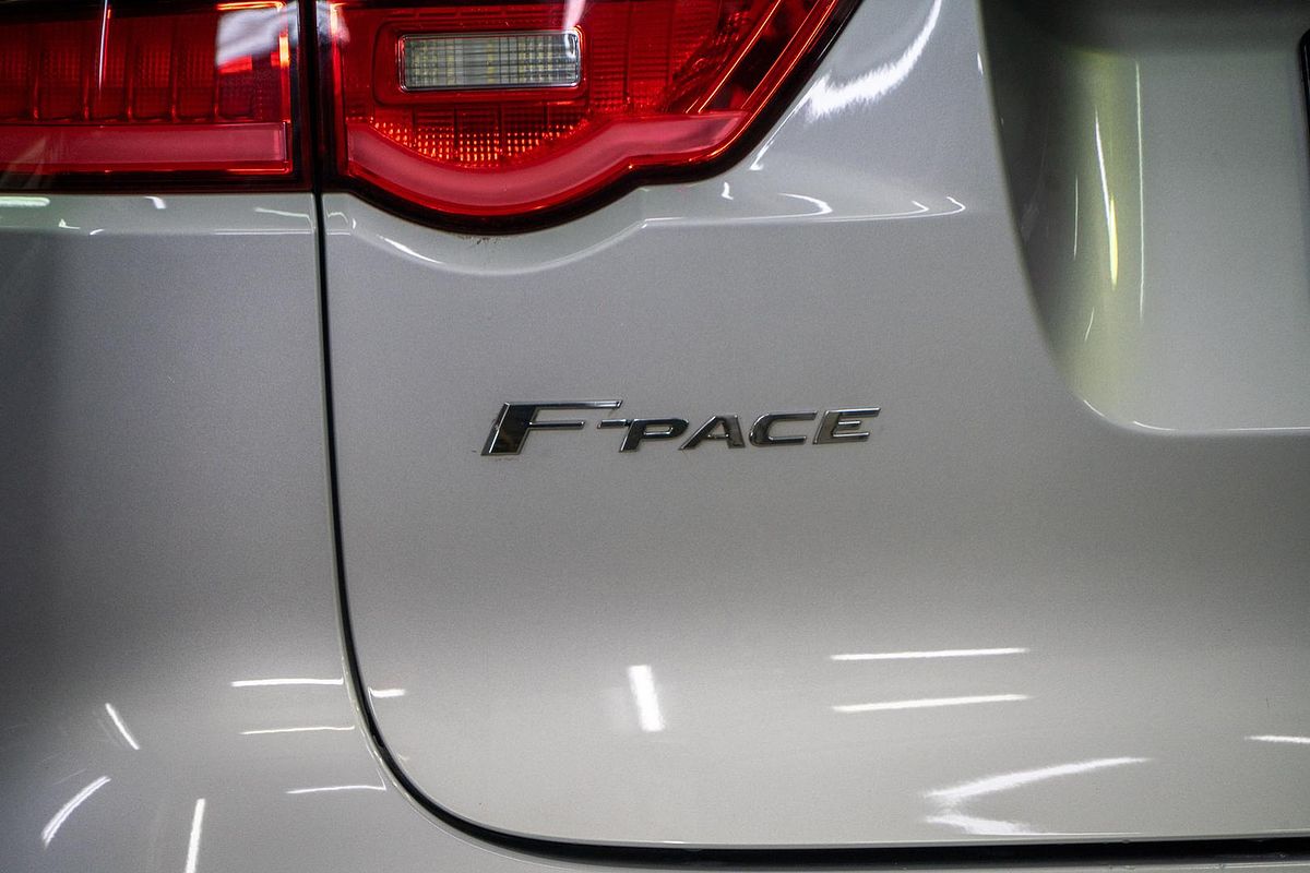2016 Jaguar F-PACE 30d R-Sport X761