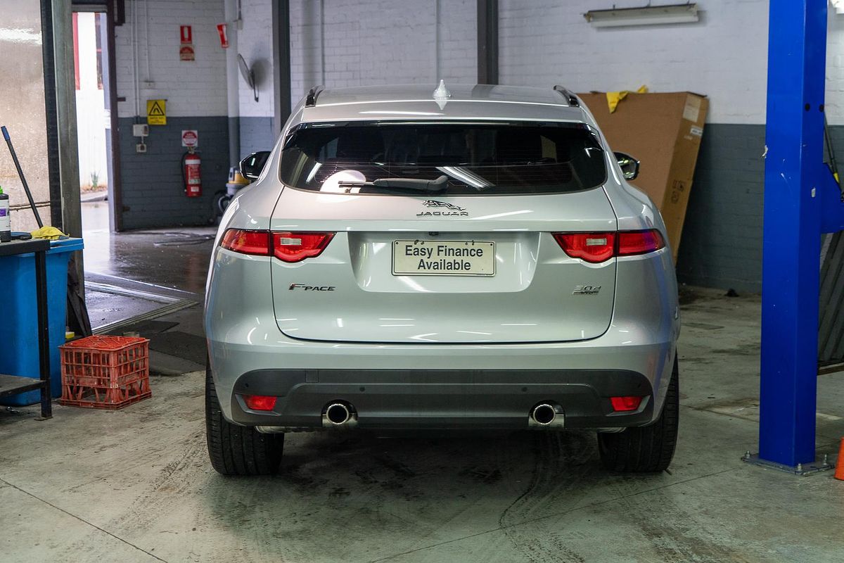 2016 Jaguar F-PACE 30d R-Sport X761