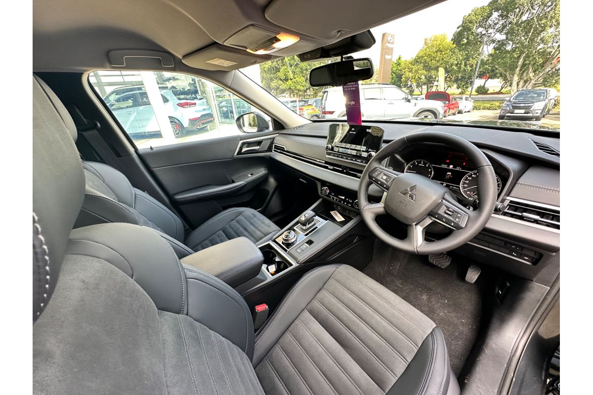 2024 Mitsubishi Outlander Aspire ZM