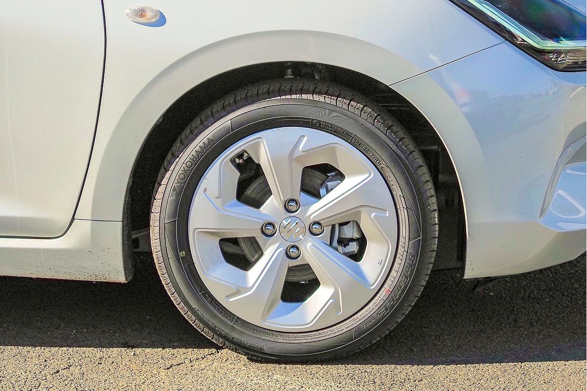 2024 Suzuki Swift Hybrid Plus UZ
