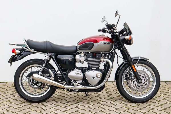 2021 Triumph BONNEVILLE T120